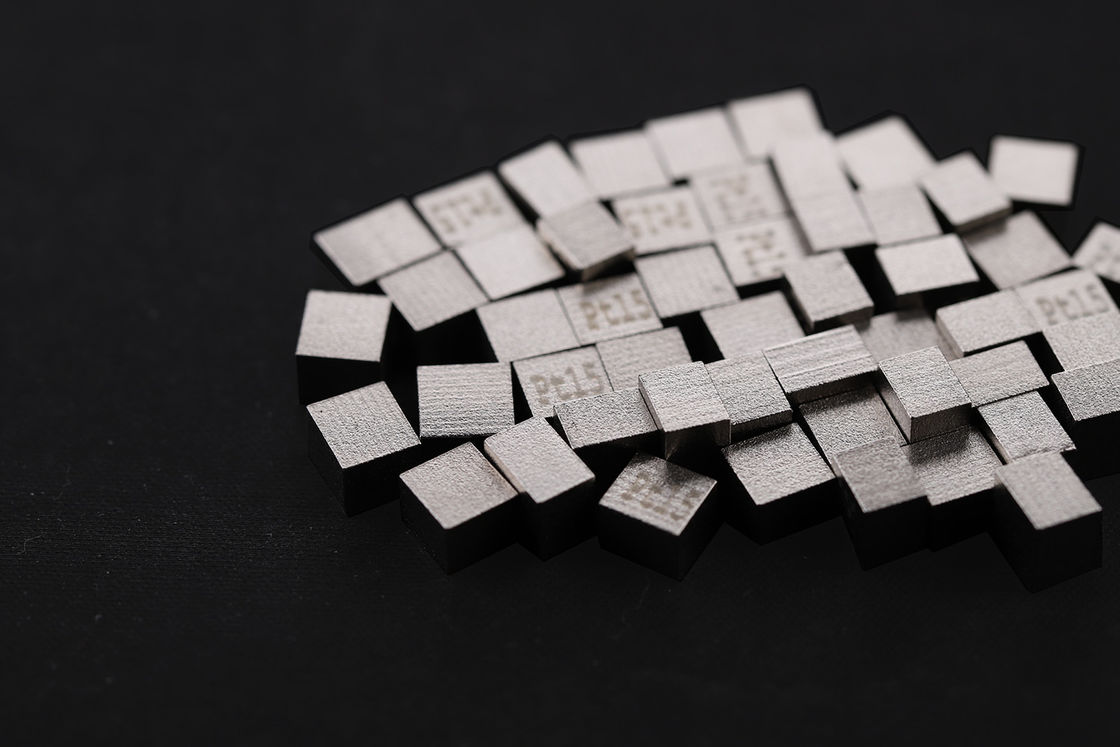 Audental PT15 Asil Alaşım Beyaz PT15% Diş Porselenleri Üstün Performansı Deneyin