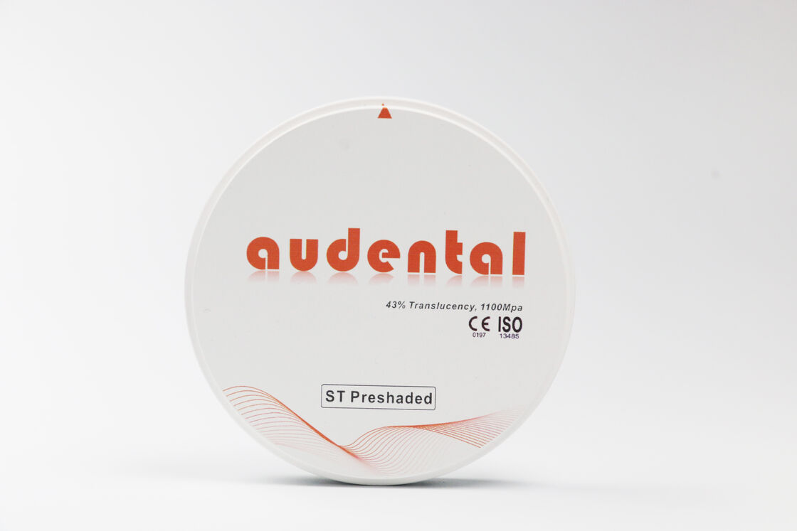 Doğal görünümlü diş restorasyonları için eşit renk doğruluğu ve yüksek şeffaflık sağlayan önceden gölgele zirkonya bloğu